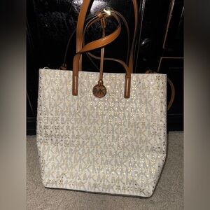 Michael Kors Hayley Floral Perforated Large NS Tote Bag Vanilla Gold Rare School
